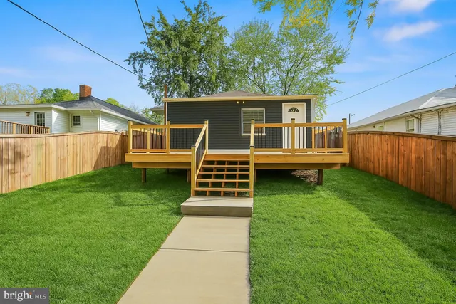 $440,000 | 103 Pennsylvania Avenue, Frederick, MD 21701