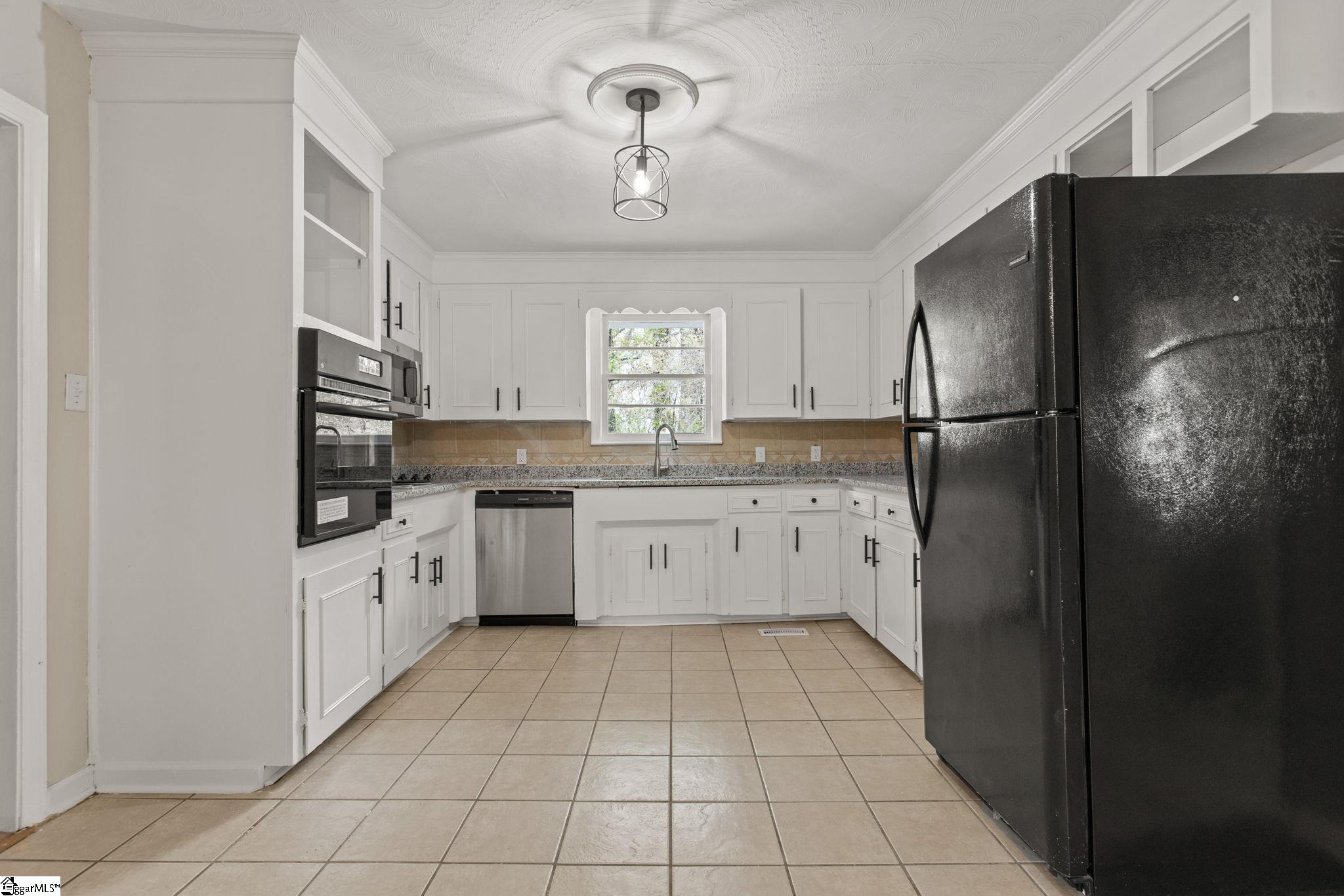 370 Blalock Road Boiling Springs, SC 29316 - Photo 2 of 33 Gallery Image 2