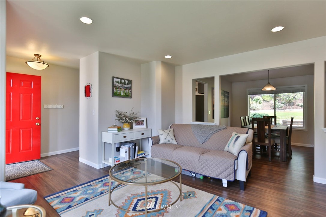 3426 201st Place Southeast Bothell, WA 98012 - Photo 2 of 19