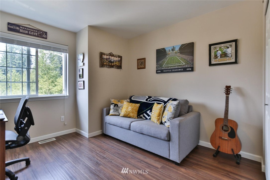 3426 201st Place Southeast Bothell, WA 98012 - Photo 13 of 19