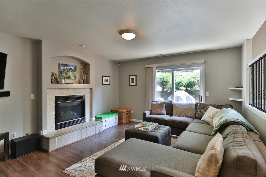 3426 201st Place Southeast Bothell, WA 98012 - Photo 9 of 19