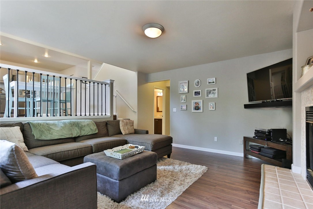 3426 201st Place Southeast Bothell, WA 98012 - Photo 10 of 19