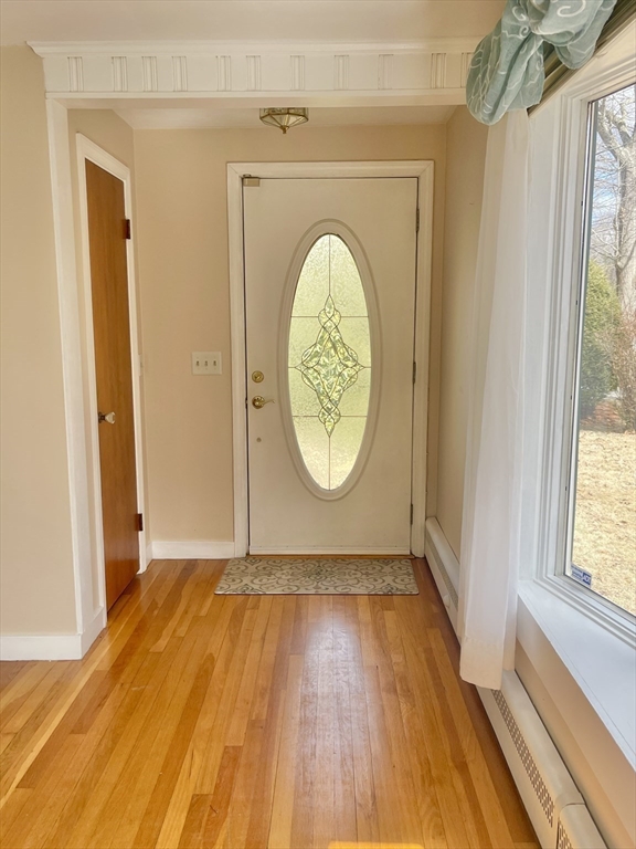 74 Edgewood Road Shrewsbury, MA 01545 - Photo 4 of 29 Gallery Image 4