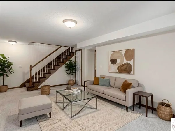 $389,900 | 26690 Oakwood Lane, Clinton, MO 64735