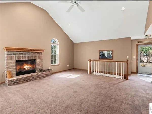 $389,900 | 26690 Oakwood Lane, Clinton, MO 64735