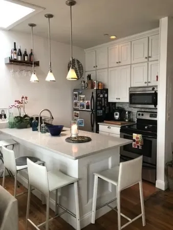 $4,180 | 384 Commonwealth Avenue, Unit 61, Boston, MA 02215