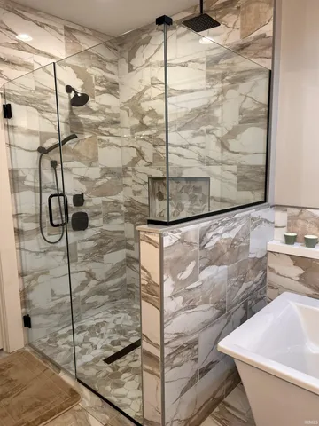 $824,900 | 7515 Lauren Drive, Evansville, IN 47725