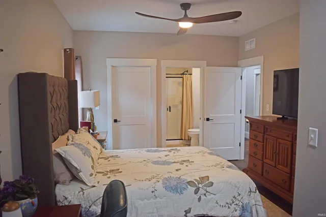 $824,900 | 7515 Lauren Drive, Evansville, IN 47725