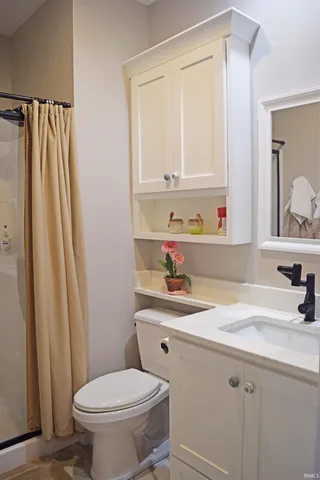 $824,900 | 7515 Lauren Drive, Evansville, IN 47725