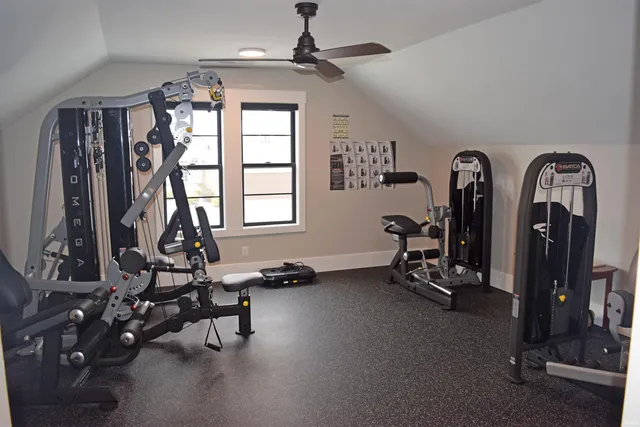 $824,900 | 7515 Lauren Drive, Evansville, IN 47725