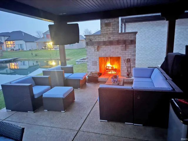 $824,900 | 7515 Lauren Drive, Evansville, IN 47725