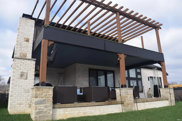 $824,900 | 7515 Lauren Drive, Evansville, IN 47725