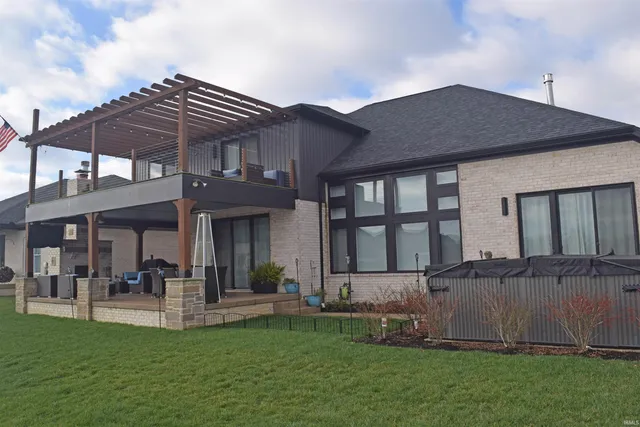 $824,900 | 7515 Lauren Drive, Evansville, IN 47725