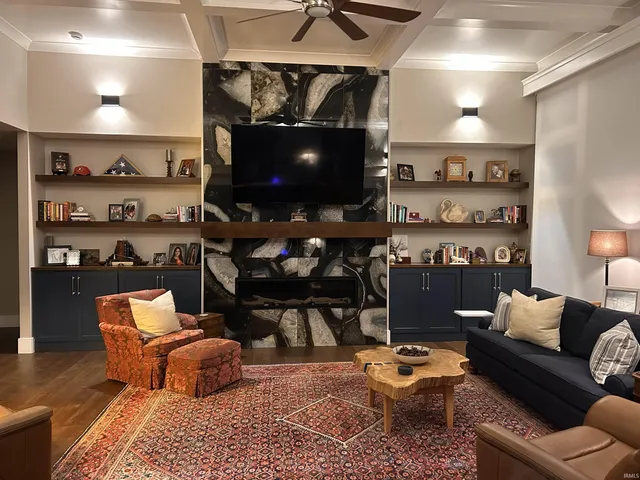 $824,900 | 7515 Lauren Drive, Evansville, IN 47725