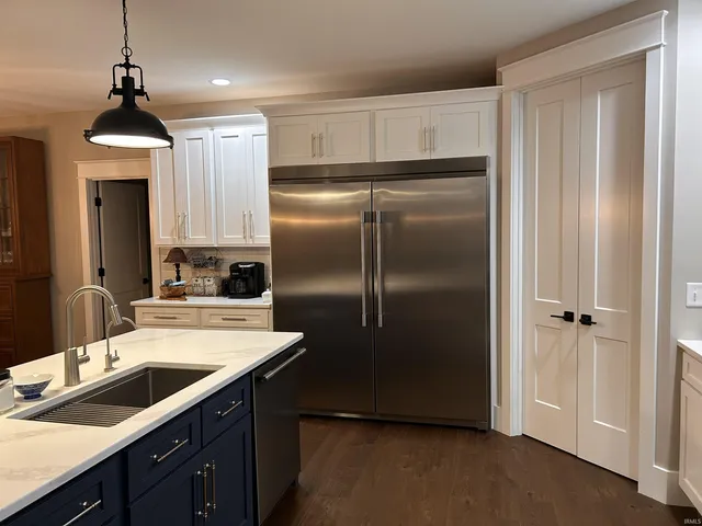 $824,900 | 7515 Lauren Drive, Evansville, IN 47725