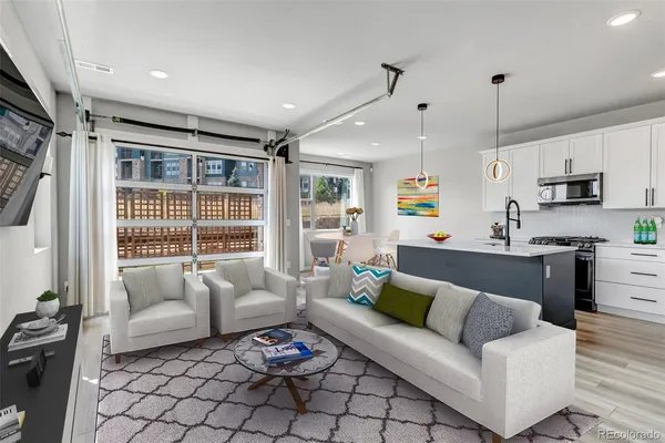 $750,000 | 4083 South Teller Street, Lakewood, CO 80235