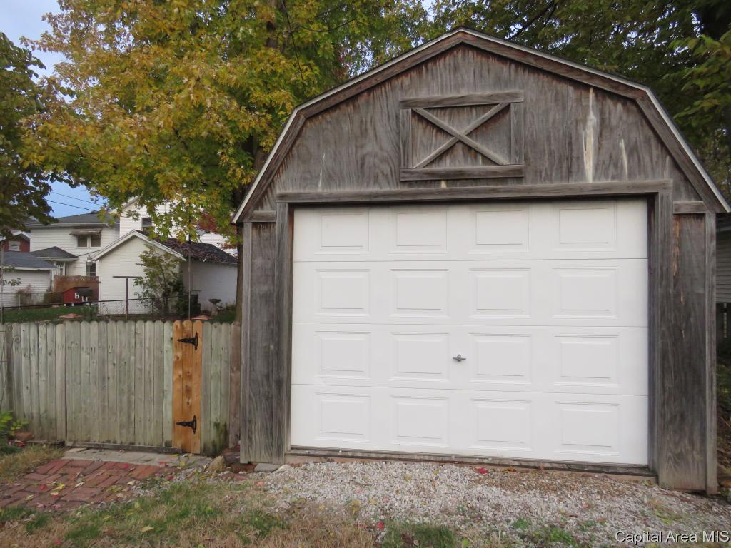2149 South 6th Street Springfield, IL 62703 - Photo 8 of 15