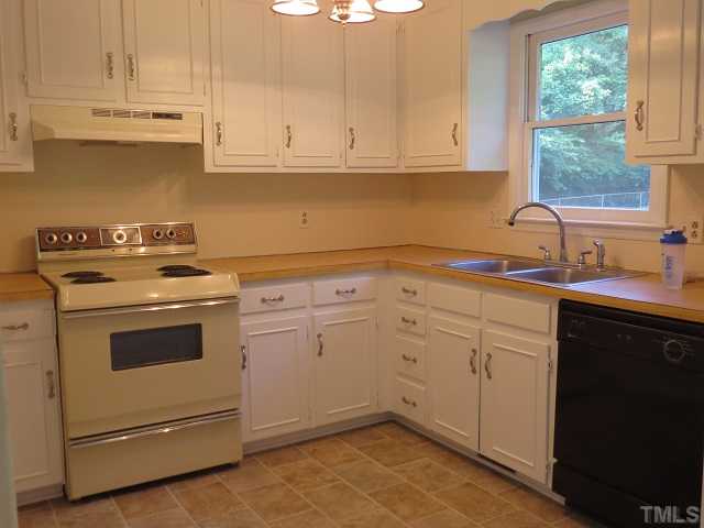 1504 Old Maple Drive Raleigh, NC 27610 - Photo 6 of 20 Kitchen