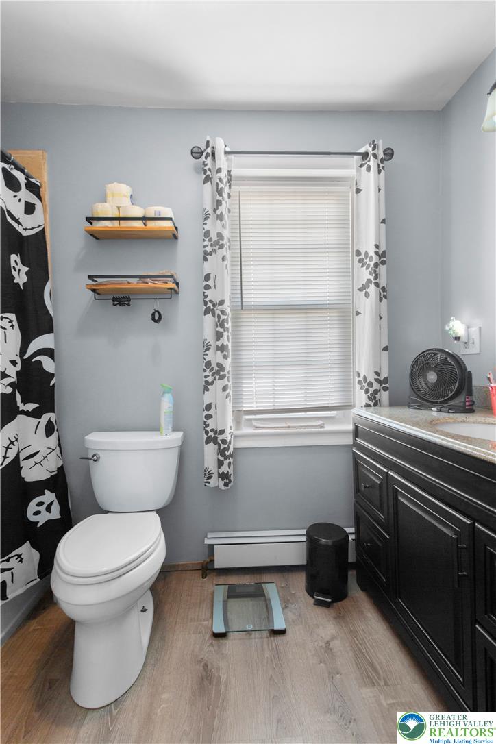 455 Bushkill Center Road Nazareth, PA 18064 - Photo 10 of 20 Full Bathroom