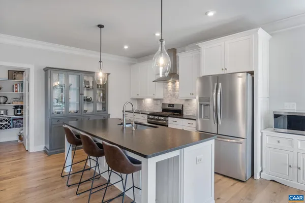$759,900 | 11 Persimmon Way, Zion Crossroads, VA 22942