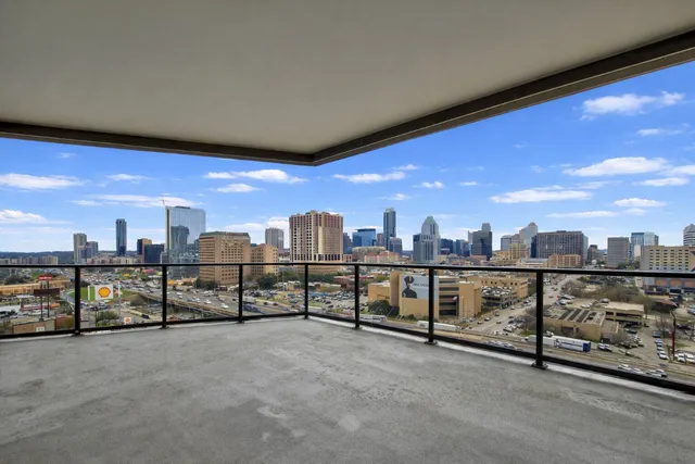 $9,000 | 800 Embassy Drive, Unit 606, Austin, TX 78702