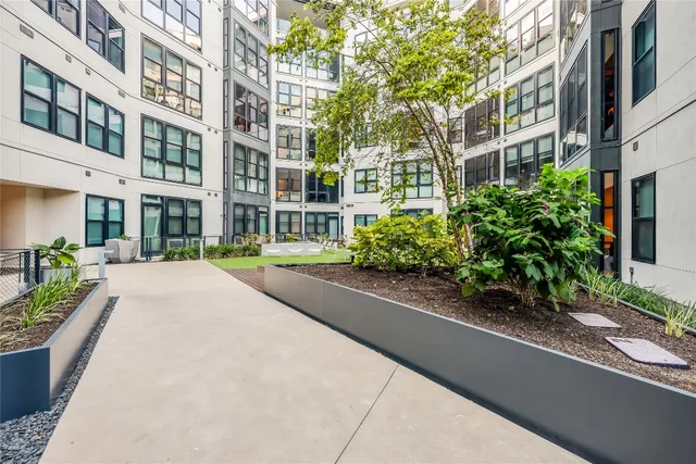 $9,000 | 800 Embassy Drive, Unit 606, Austin, TX 78702