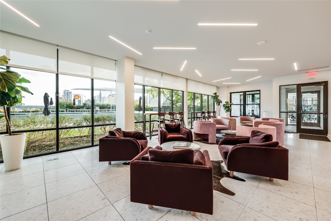 800 Embassy Drive, Unit 606 Austin, TX 78702 - Photo 33 of 38