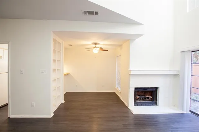 $1,695 | 5100 Verde Valley Lane, Unit 150, Dallas, TX 75254