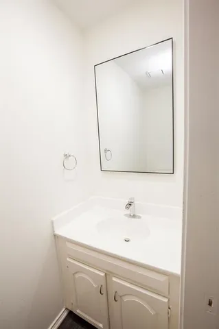 $1,695 | 5100 Verde Valley Lane, Unit 150, Dallas, TX 75254