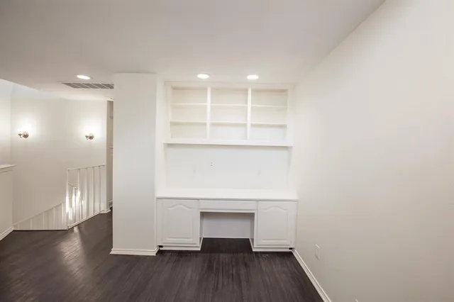 $1,695 | 5100 Verde Valley Lane, Unit 150, Dallas, TX 75254