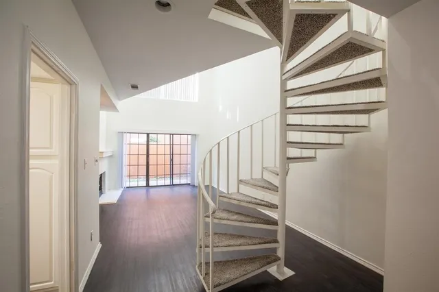 $1,695 | 5100 Verde Valley Lane, Unit 150, Dallas, TX 75254