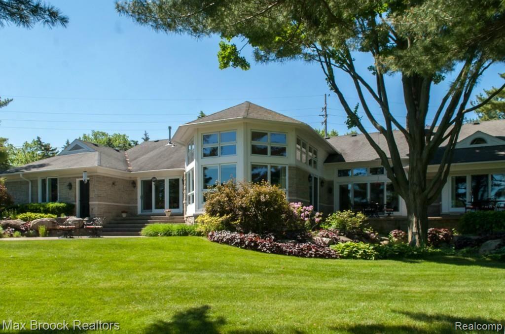 3790 West Maple Road Bloomfield Hills, MI 48301 - Photo 35 of 36 95DSC_7694.jpg