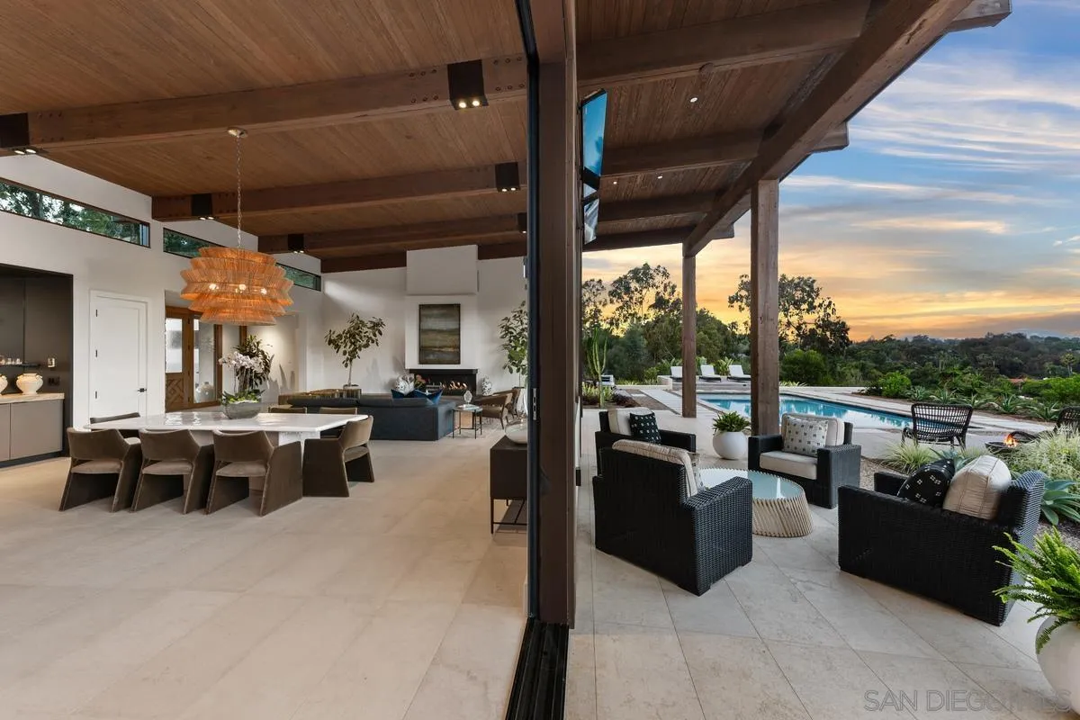 4728 El Aspecto Rancho Santa Fe, CA 92067 - Photo 5 of 34