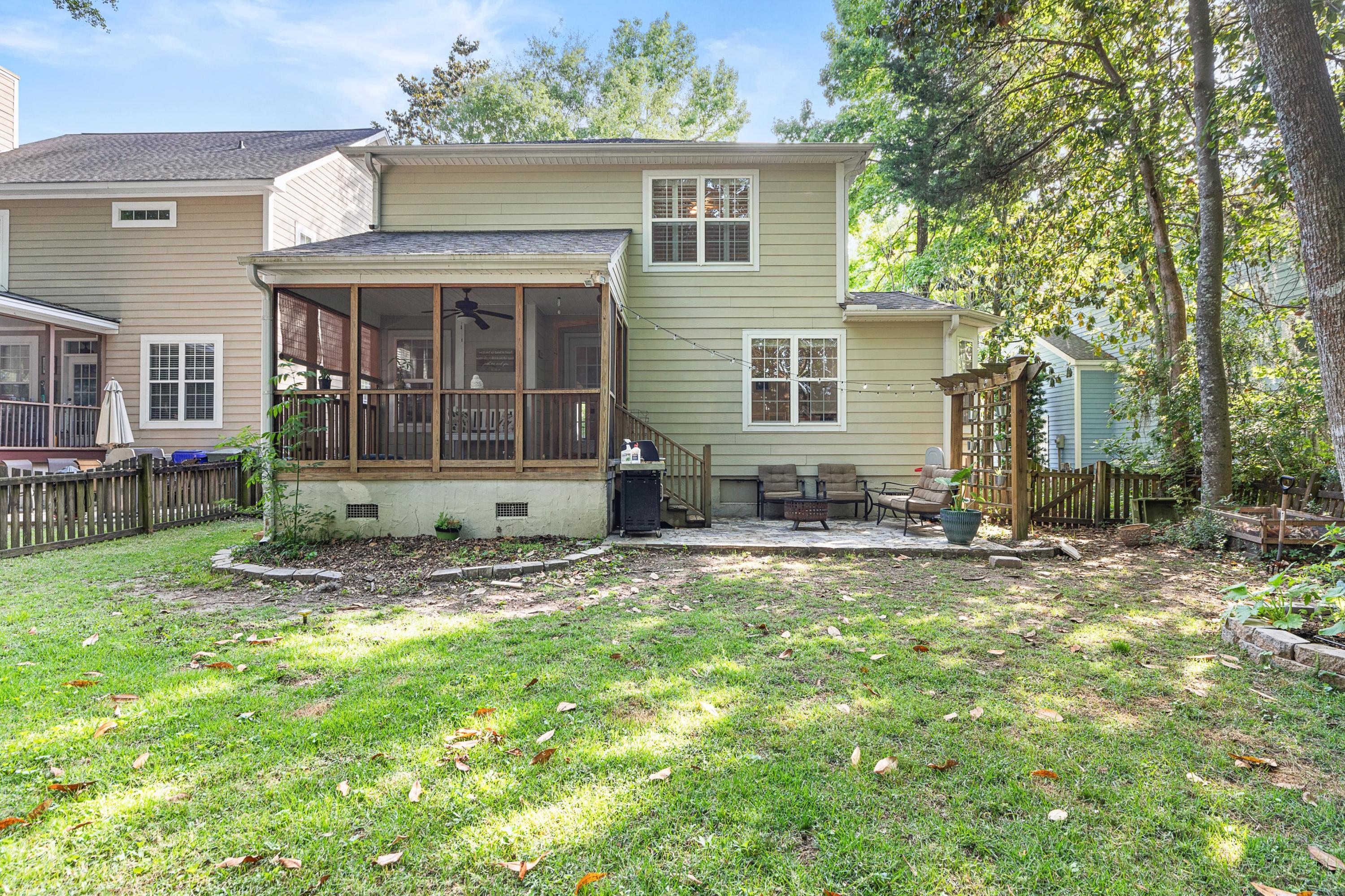 640 Fair Spring Drive Charleston, SC 29414 - Photo 26 of 32 coastalrephoto-640FairSpringDr-9236