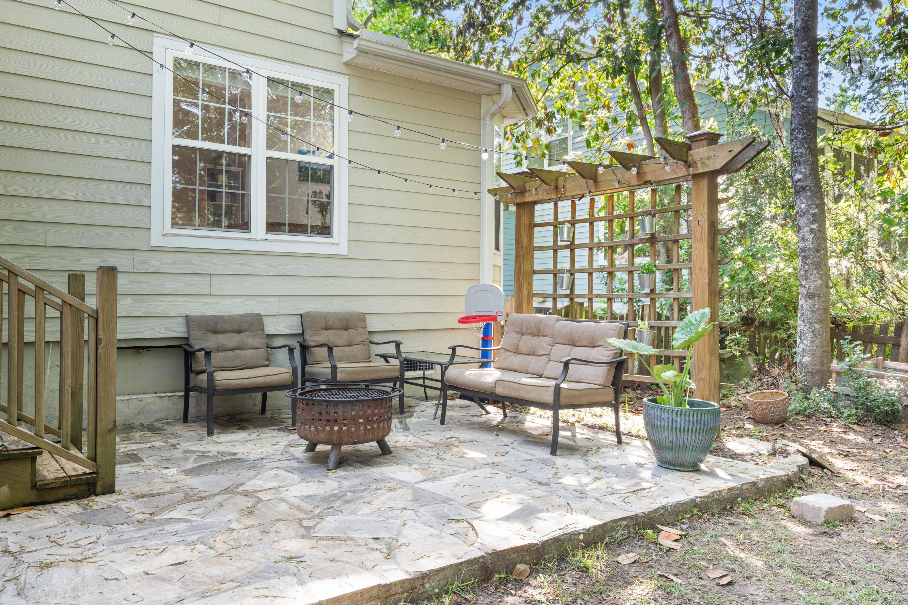 640 Fair Spring Drive Charleston, SC 29414 - Photo 27 of 32 coastalrephoto-640FairSpringDr-9241
