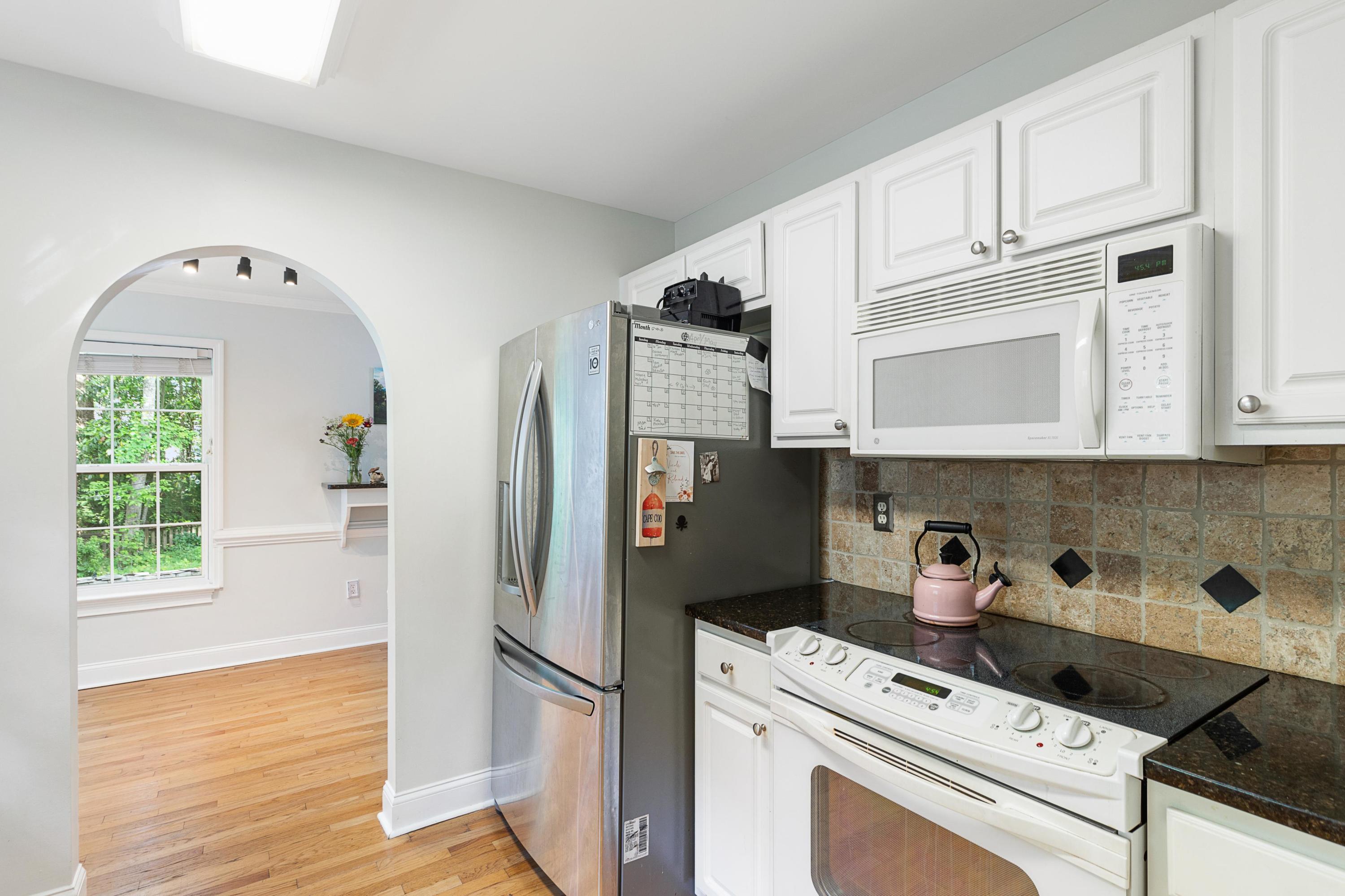 640 Fair Spring Drive Charleston, SC 29414 - Photo 10 of 32 coastalrephoto-640FairSpringDr-9132