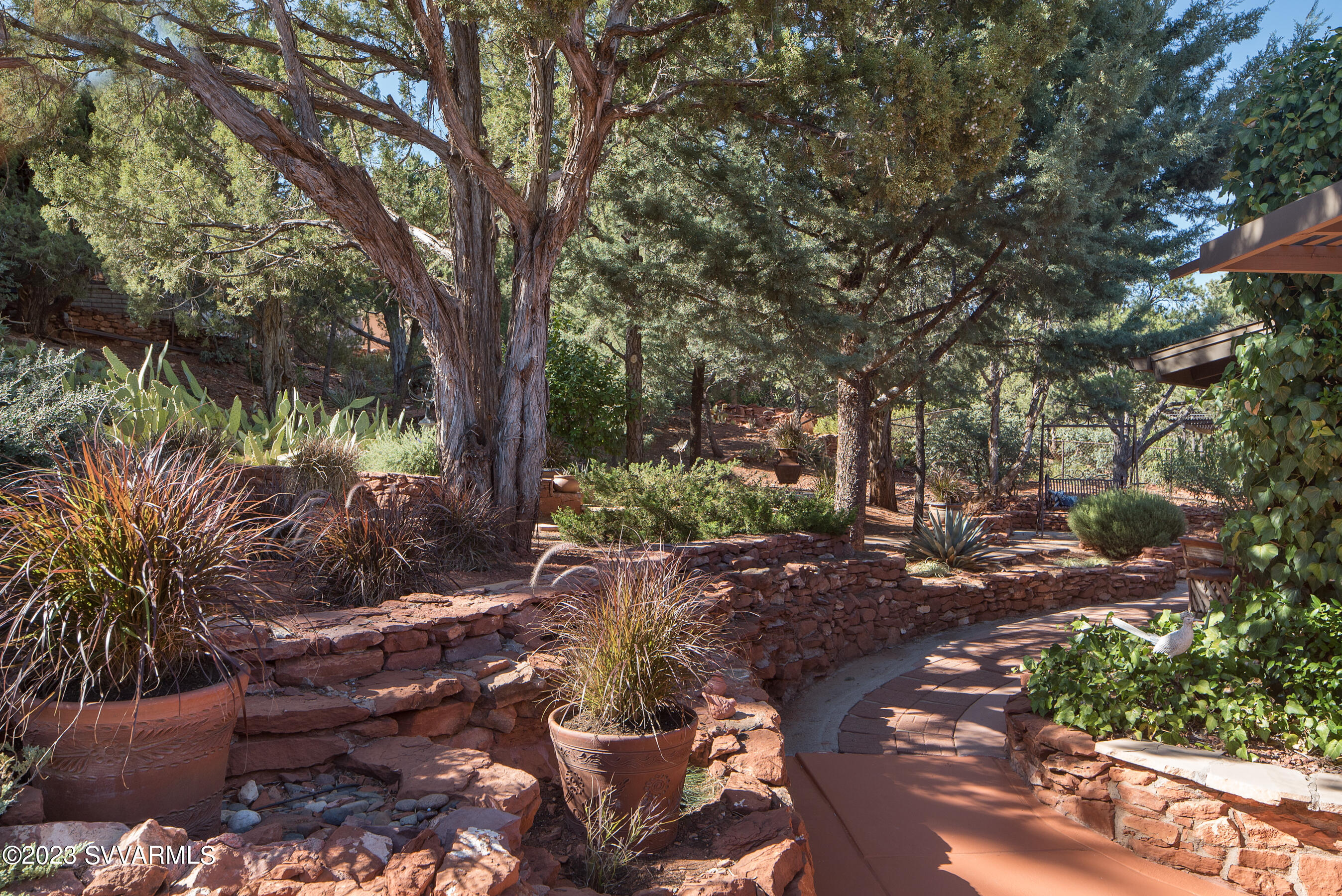 215 East Ridge Road Sedona, AZ 86336 - Photo 44 of 46 Total privacy in back yard