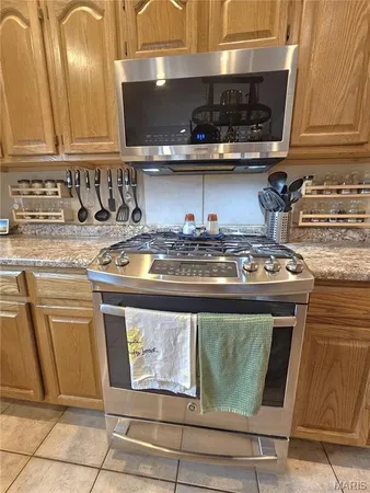 $599,900 | 701 Wade Lane, St. Charles, MO 63303