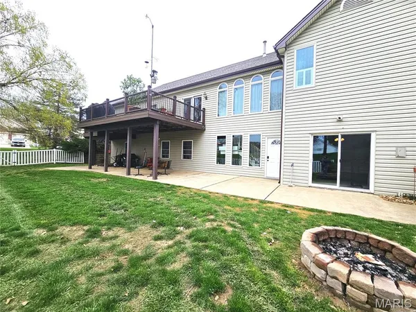 $599,900 | 701 Wade Lane, St. Charles, MO 63303