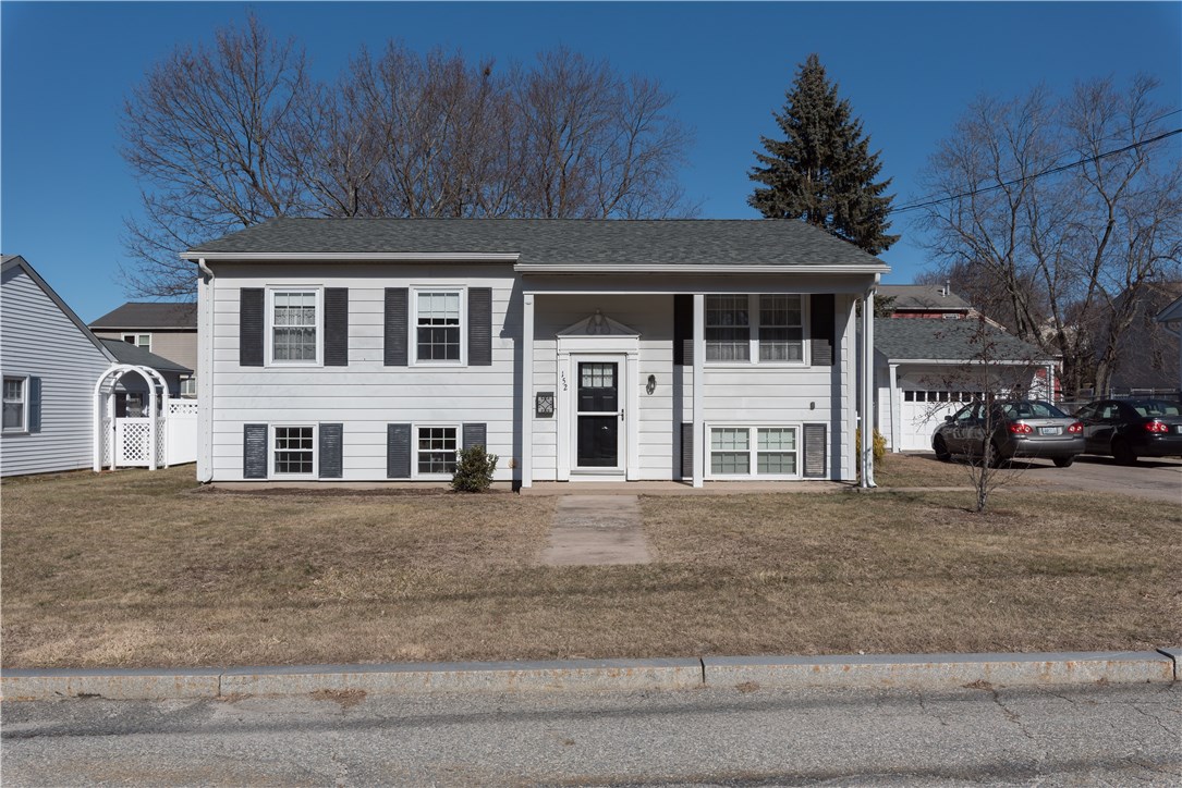 152 Getchell Avenue Woonsocket, RI 02895 - Photo 1 of 27