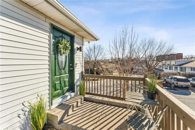 $170,000 | 220 East Hansen Court, Independence, MO 64055