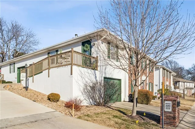 $170,000 | 220 East Hansen Court, Independence, MO 64055