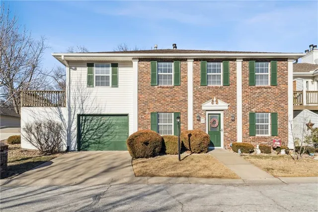 $170,000 | 220 East Hansen Court, Independence, MO 64055