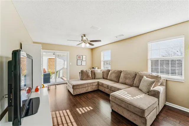 $170,000 | 220 East Hansen Court, Independence, MO 64055