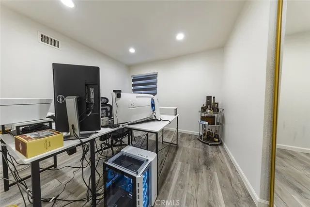 $890,000 | 19512 Steinway Street, Canyon Country, CA 91351