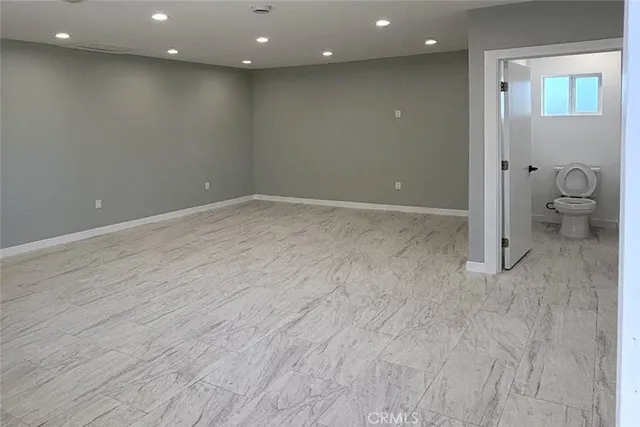 $890,000 | 19512 Steinway Street, Canyon Country, CA 91351