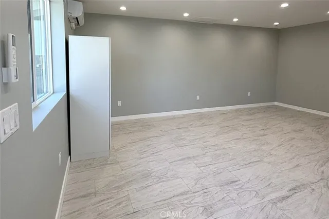 $890,000 | 19512 Steinway Street, Canyon Country, CA 91351