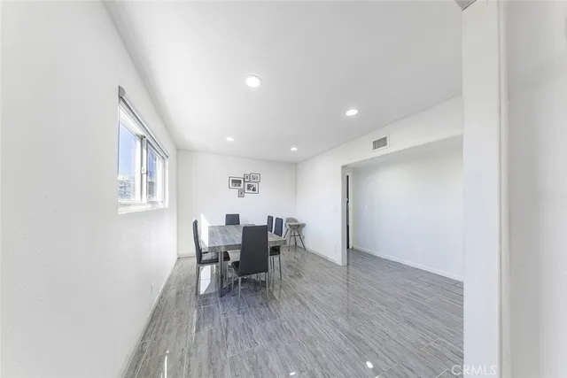 $890,000 | 19512 Steinway Street, Canyon Country, CA 91351