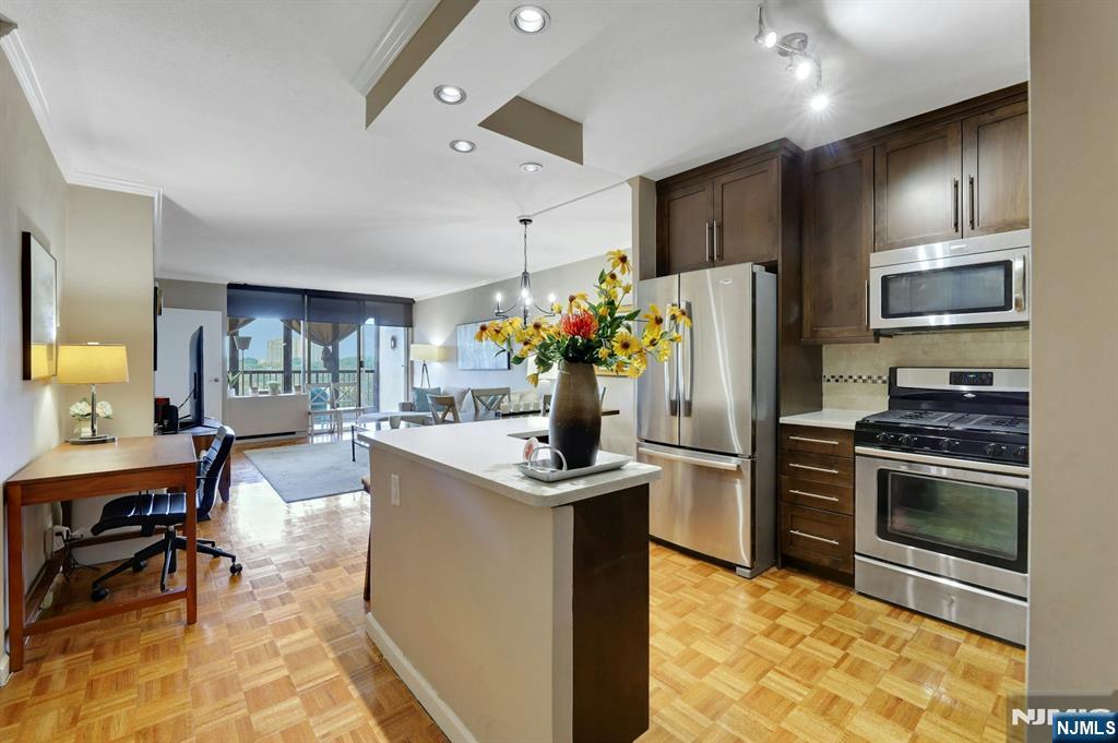 6 Horizon Road, Unit 807 Fort Lee, NJ 07024 - Photo 1 of 38 Gallery Image 1