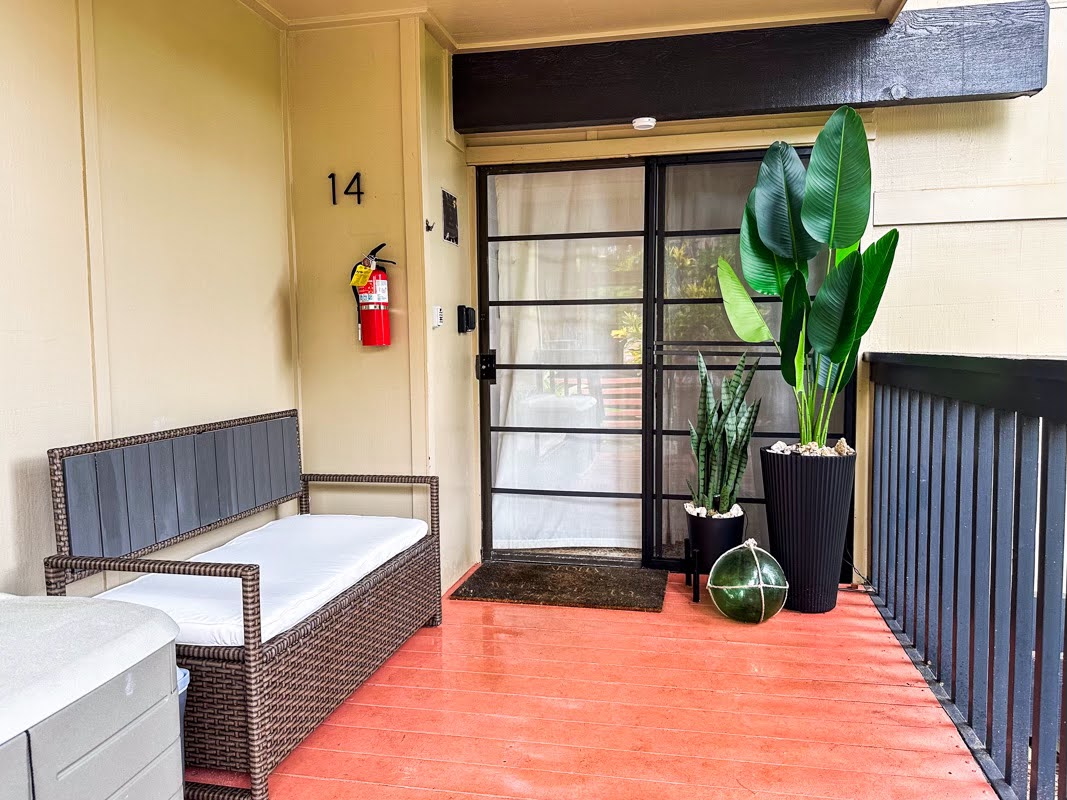 3920 Wyllie Road, Unit F20 Princeville, HI 96722 - Photo 5 of 25 a view of outdoor space and deck